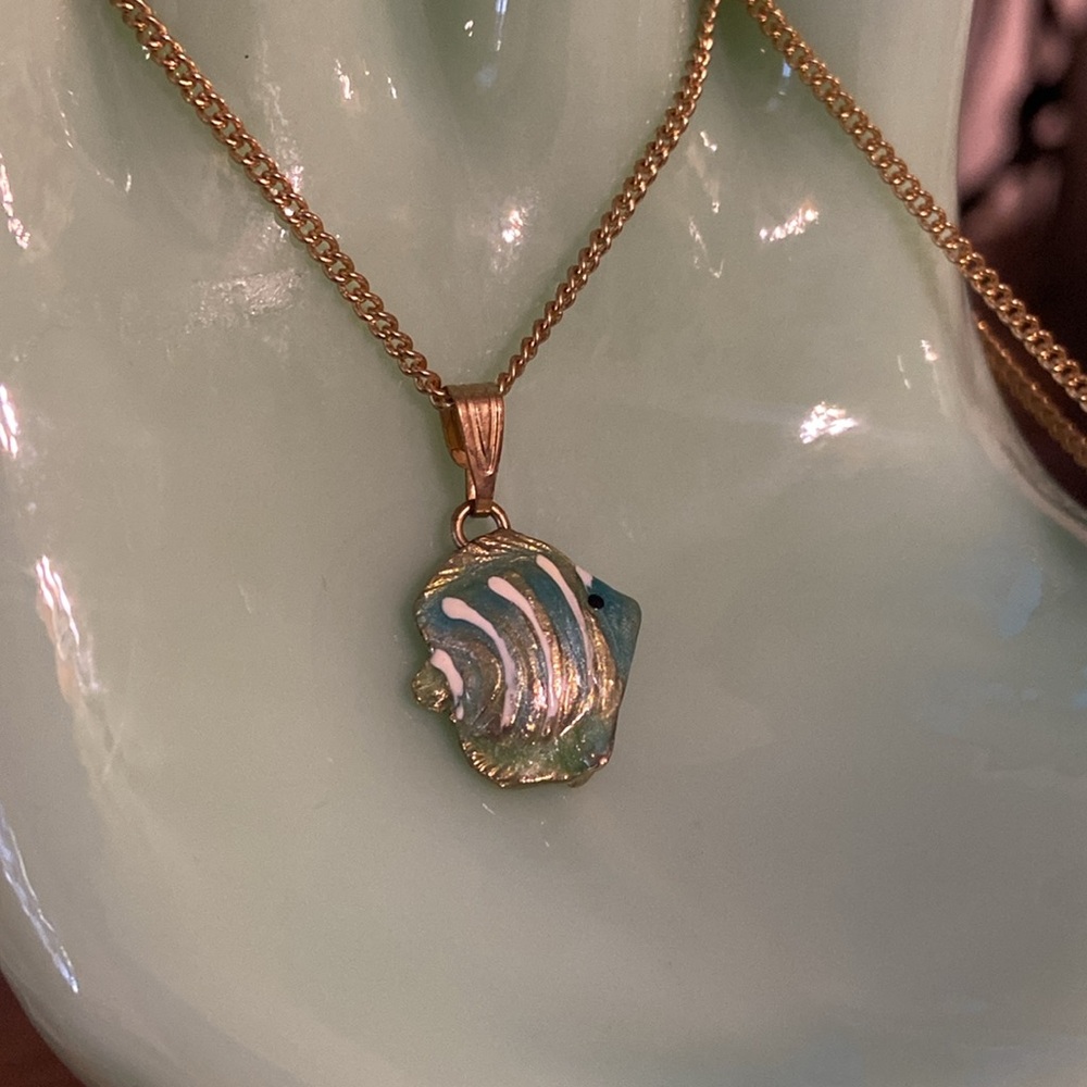 Tropical Fish Trinket Box encrusted with Swarovski crystals NEW W/ Necklace - Picture 10 of 13